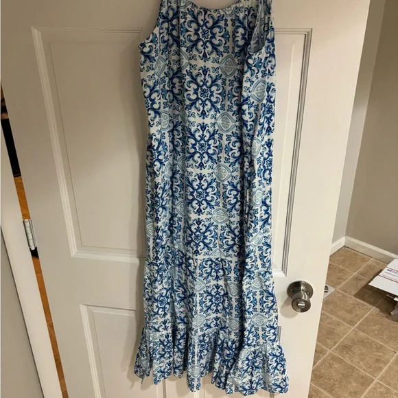 Isaac Mizrahi Blue and White Spaghetti Strap Sundress - Picture 5 of 5